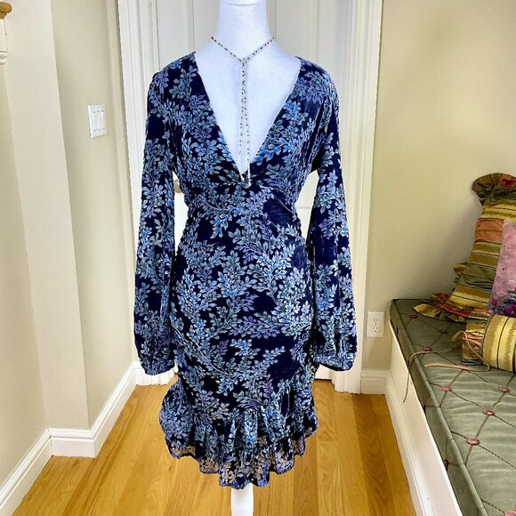 Fore Dress Velvet Burnout Floral Deep V-Neck Long Sleeves Ruched Ruffle Blue (S) - Picture 1 of 10